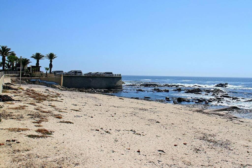 Blue Waters Studio With Sea Views From Balcony Apartment Cape Town Exterior photo